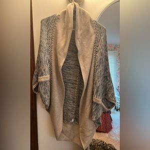Sweater, vest, Medium, excellent condition, shrug